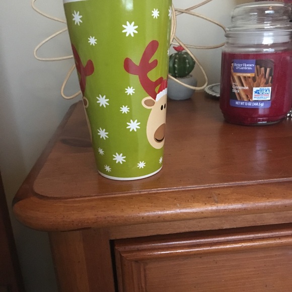 Christmas cup with a moose on it! - Picture 3 of 3